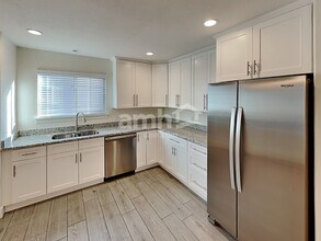 2 American Way in Eagle Mountain, UT - Foto de edificio - Building Photo