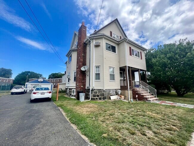 101 Wyllis Ave in Malden, MA - Building Photo - Building Photo