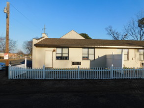 Methodist Square in Muldrow, OK - Building Photo - Other