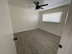 4738 33rd St in San Diego, CA - Building Photo