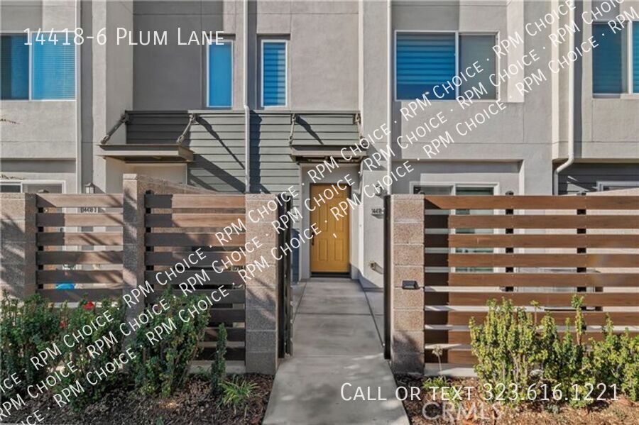 14418 Plum Ln in Gardena, CA - Foto de edificio