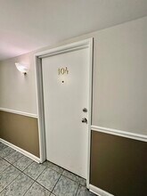 1557 Jill Ct in Glendale Heights, IL - Building Photo - Building Photo