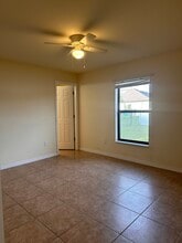 4427 SW 9th Ave in Cape Coral, FL - Building Photo - Building Photo