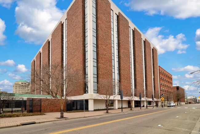 third + dayton in Hamilton, OH - Foto de edificio - Building Photo