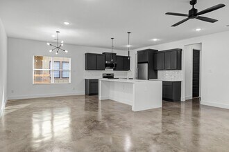 3012 Alpha Ct in College Station, TX - Building Photo - Building Photo