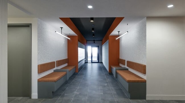 1188B Cummings Av in Ottawa, ON - Foto de edificio - Building Photo