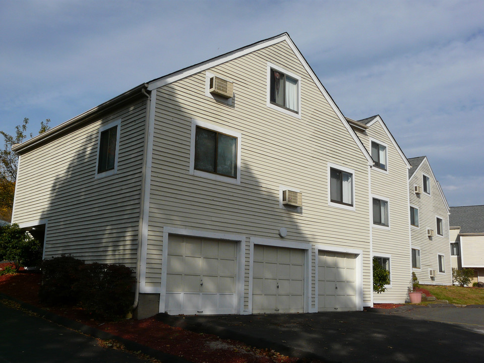 Terrace Heights in New Haven, CT - Building Photo