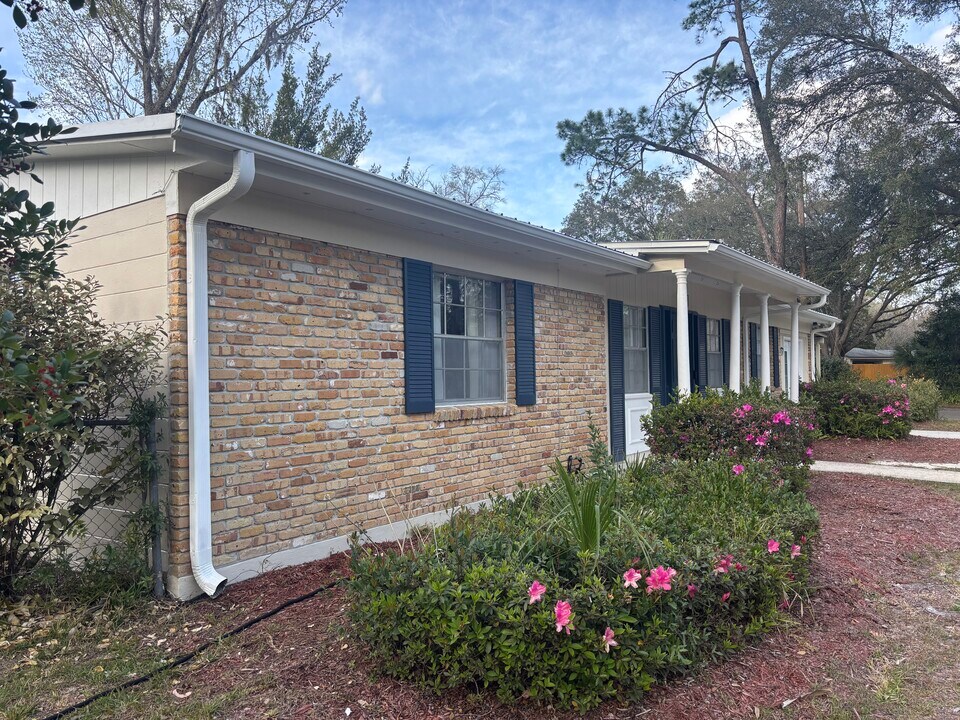 1214 NE 31st Ave in Gainesville, FL - Building Photo
