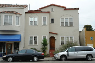 5321 Bryant Ave in Oakland, CA - Building Photo - Building Photo