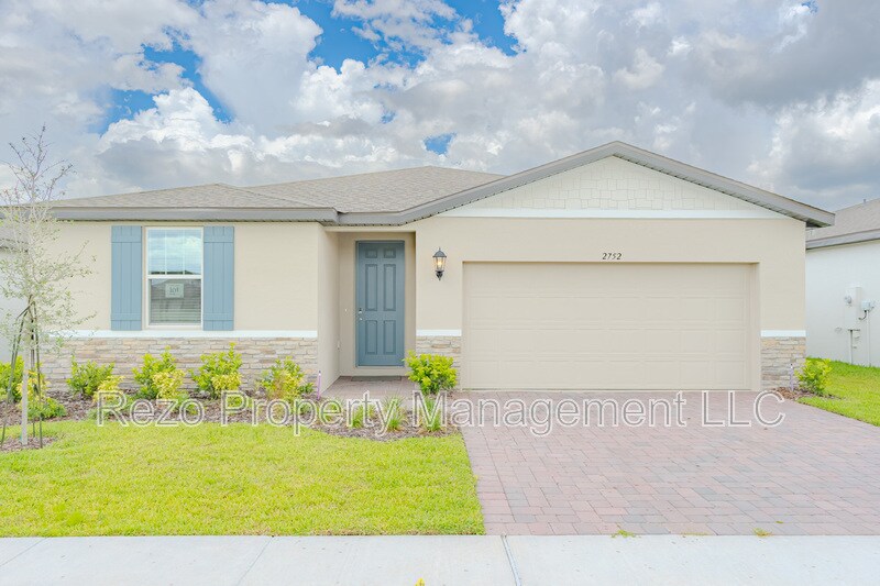 2752 San Marco Wy in Winter Haven, FL - Building Photo