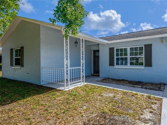 11422 Wheeling Dr in Tampa, FL - Building Photo - Building Photo