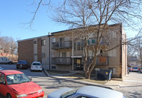 1700 Ohio St in Lawrence, KS - Foto de edificio - Building Photo