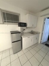 8490 SW 47th St in Miami, FL - Building Photo - Building Photo