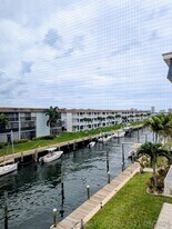 131 Doolen Ct in North Palm Beach, FL - Building Photo