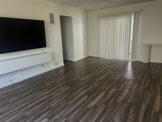 12351 Oxnard St, Unit B in North Hollywood, CA - Foto de edificio - Building Photo