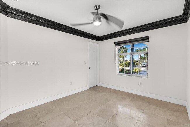 12680 SW 77th St-Unit -1 in Miami, FL - Building Photo - Building Photo