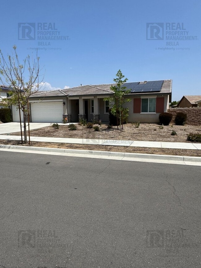 5622 Topstone Dr in Hemet, CA - Building Photo - Building Photo
