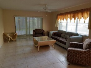 3300 Spanish Moss Ter, Unit 113 in Lauderhill, FL - Building Photo - Building Photo