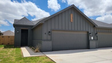 7123 22nd Pl in Lubbock, TX - Building Photo - Building Photo