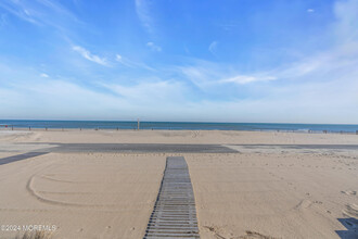 289 Beach Front in Manasquan, NJ - Building Photo - Building Photo