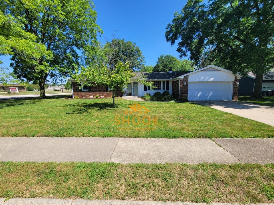 1124 Eton St in West Lafayette, IN - Building Photo