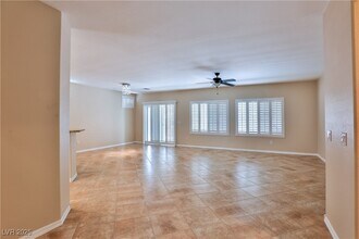 2264 Laurel Heights Ln in Henderson, NV - Building Photo - Building Photo