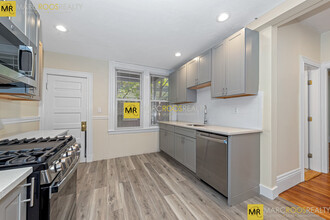 47 Brackett St, Unit #2 in Boston, MA - Building Photo - Building Photo