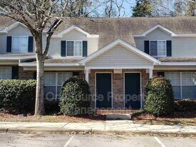 2738 W Tharpe St in Tallahassee, FL - Building Photo