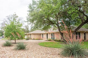 7000 Greenock St in Austin, TX - Building Photo