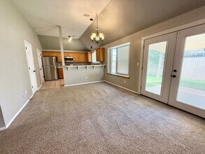 1604 Briarcreek in Norman, OK - Building Photo - Building Photo