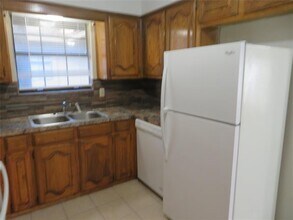 452 Finch Dr in Desoto, TX - Building Photo - Building Photo