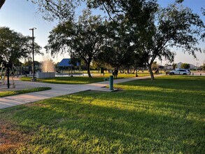 4003 Brownstone Ln in Houston, TX - Building Photo - Building Photo