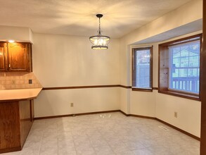 3438 S Glenhaven Ct in Springfield, MO - Building Photo - Building Photo