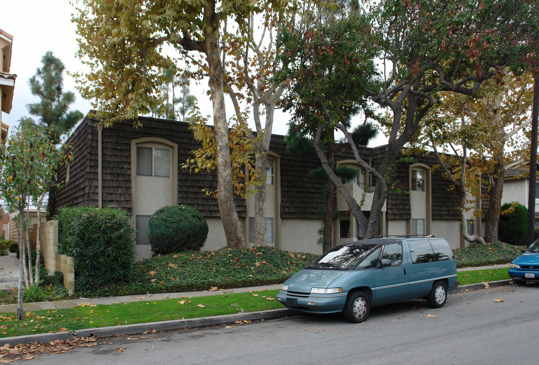 3636 Howard Ave in Los Alamitos, CA - Foto de edificio