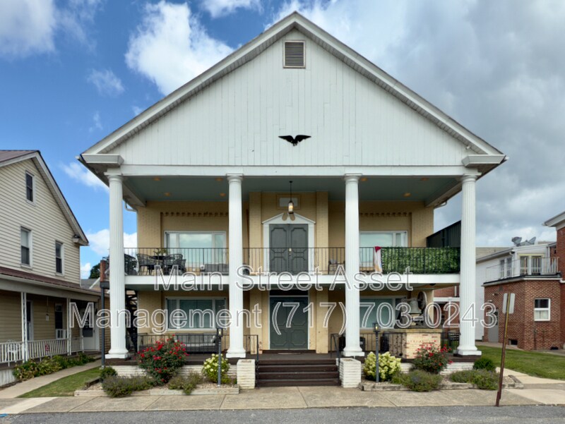 104 S Front St in Liverpool, PA - Building Photo