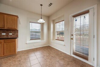 3305 Landhope Cir in Arlington, TX - Building Photo - Building Photo