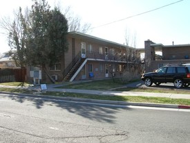 232 E Taylor St Apartments