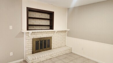 2815 Quail Valley E Dr in Missouri City, TX - Building Photo - Building Photo