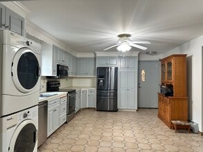 105 S St Ext in Bristol, CT - Building Photo - Building Photo