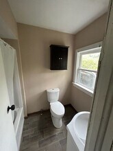 1806 E Main St in Ottumwa, IA - Building Photo - Building Photo