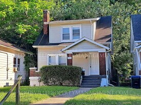 3100 Grand Ave in Louisville, KY - Building Photo