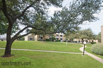 The Creek At Brookhollow Apartments in Arlington, TX - Building Photo - Building Photo