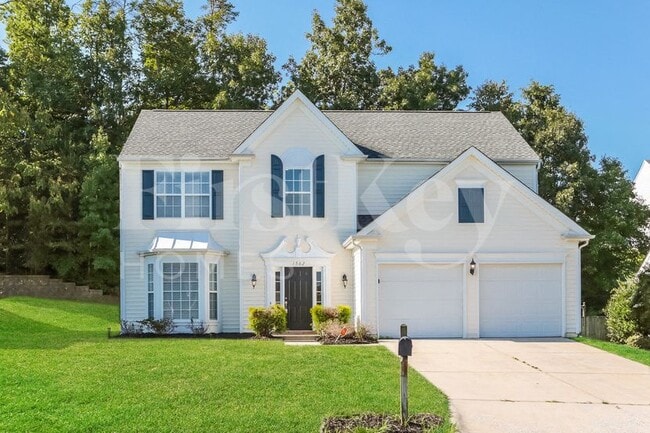 property at 1562 Pondhaven Dr