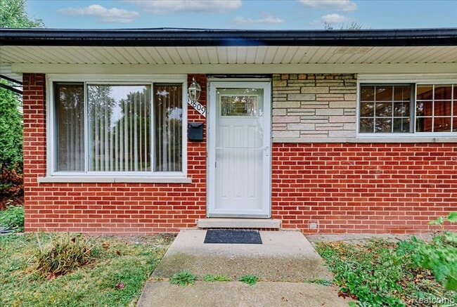 11809 Meteor Dr in Sterling Heights, MI - Building Photo - Building Photo