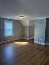 113 Union St in Bridgewater, MA - Building Photo - Building Photo