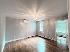 7715 78th St in New York, NY - Building Photo - Building Photo