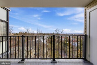 3217 Wisconsin Ave NW in Washington, DC - Building Photo - Building Photo