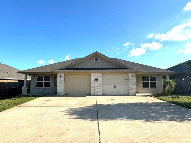 523 Kacie Dr