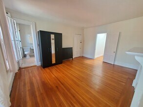 429 Marlborough St, Unit 3B in Boston, MA - Foto de edificio - Building Photo