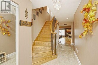 6 Donomore Dr in Brampton, ON - Building Photo - Building Photo